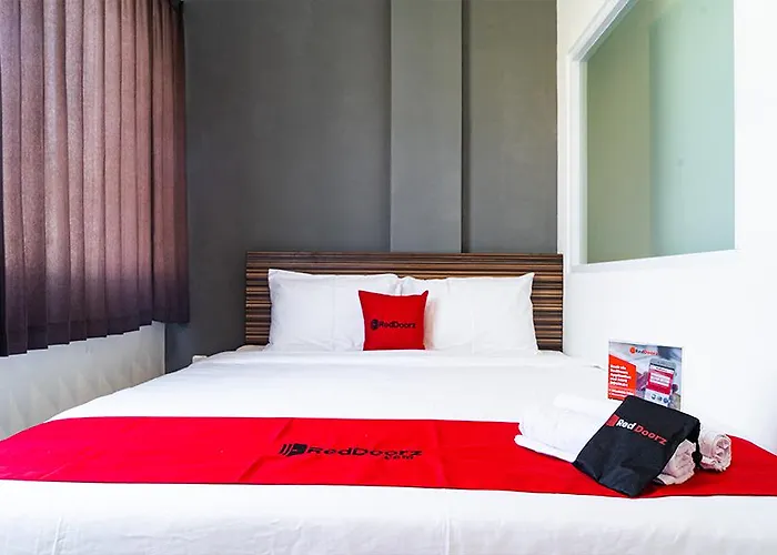 Reddoorz Near Seasons City Mall Jakarta